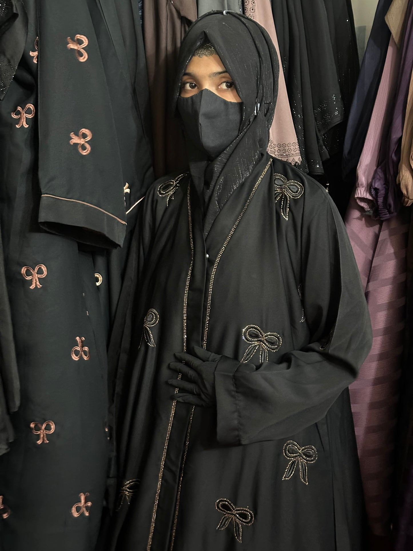 GMC Golden Beeds Abaya