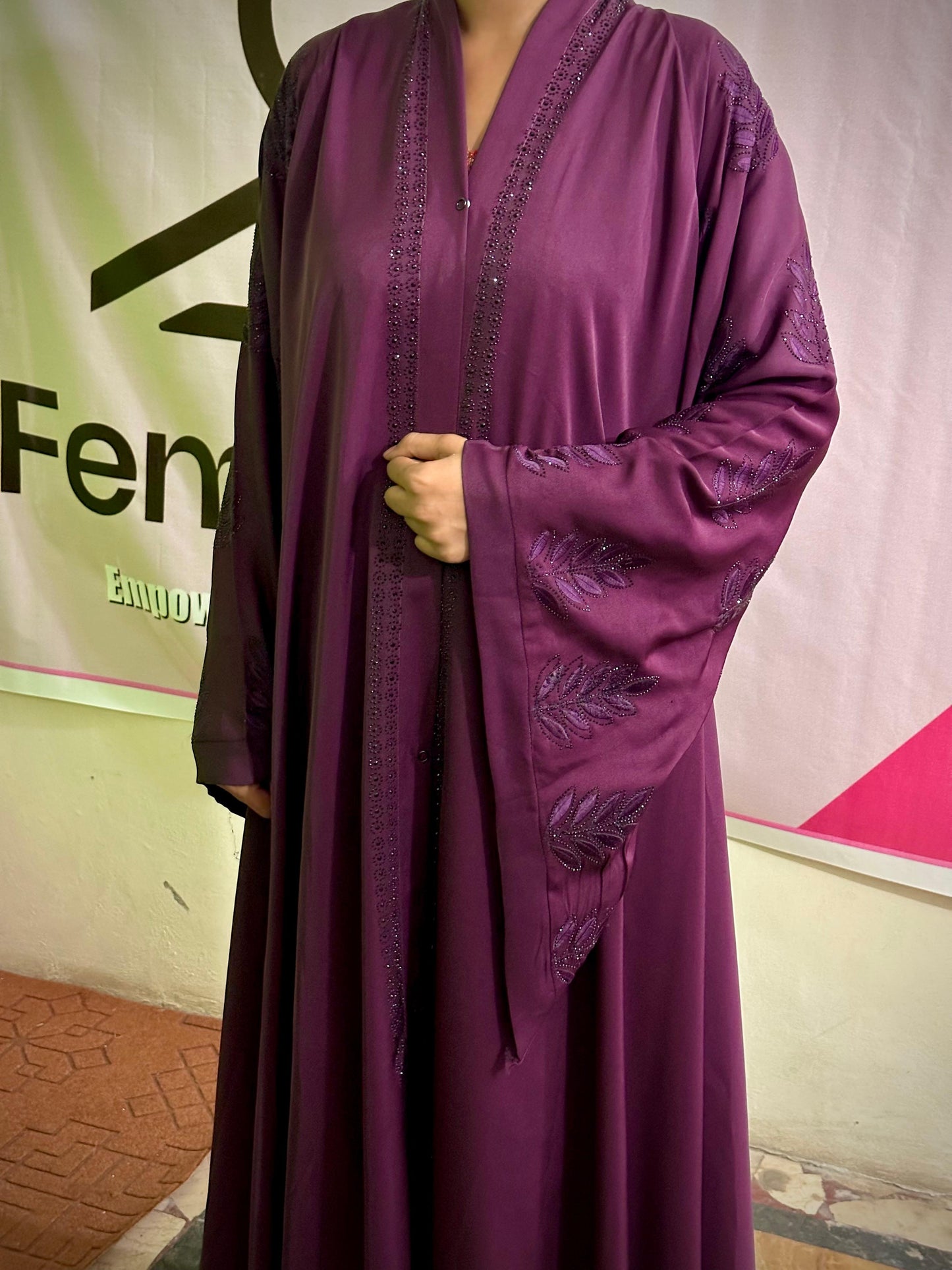 Leaf Arms Abaya