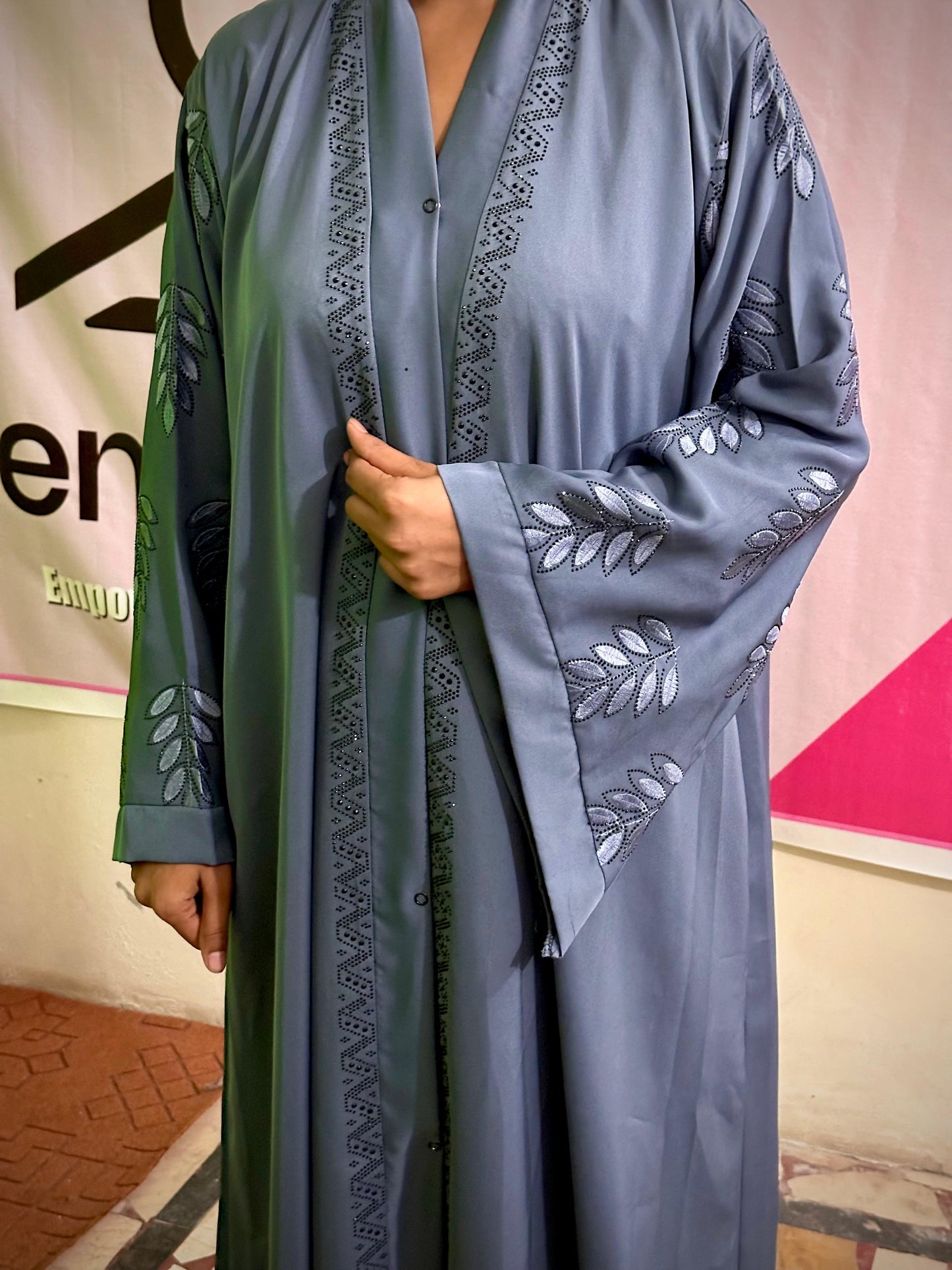 Leaf Arms Abaya